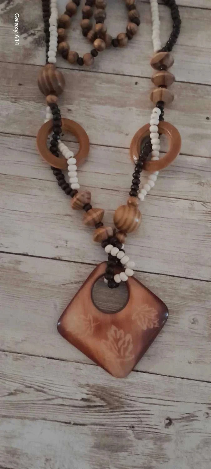 Colar com contas e pingente de madeira, estilo étnico – photo 2